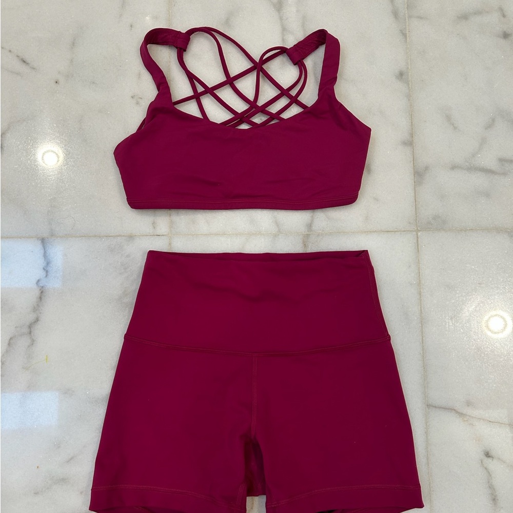 Women's Crisscross Sports Bra and High-Waist Shorts Set - Burgundy